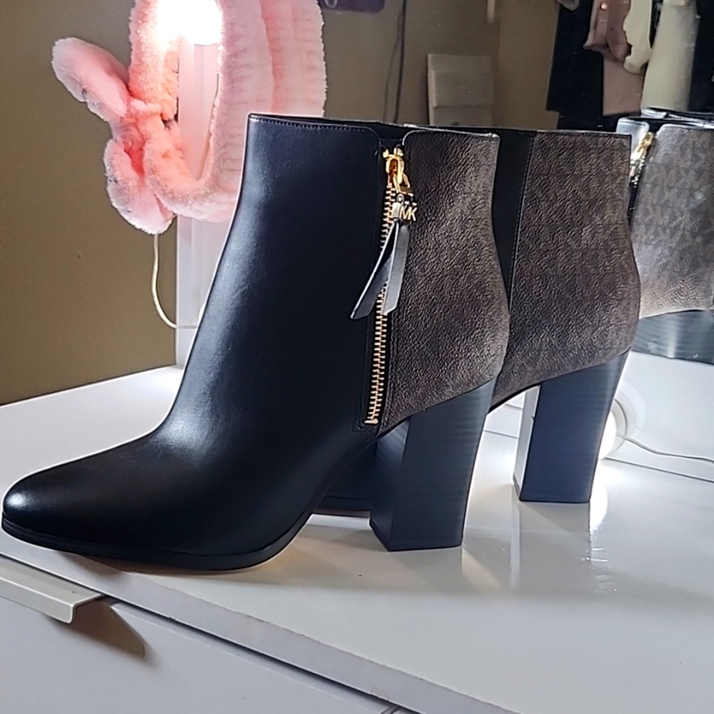 Michael kors ankle boots